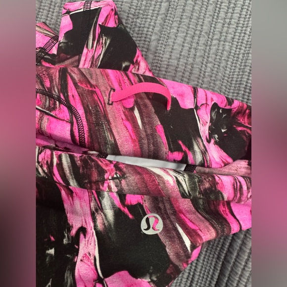 Lululemon Wunder Train High-Rise Crop size 2 - Picture 7 of 7